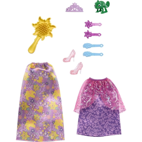 Vêtements et accessoires Raiponce Princesses Disney, avec 3 vêtements, 8 accessoires et figurine Pascal facile à fixer, coffret inspiré du film «Raiponce» («Tangled») - Exclusivité Walmart