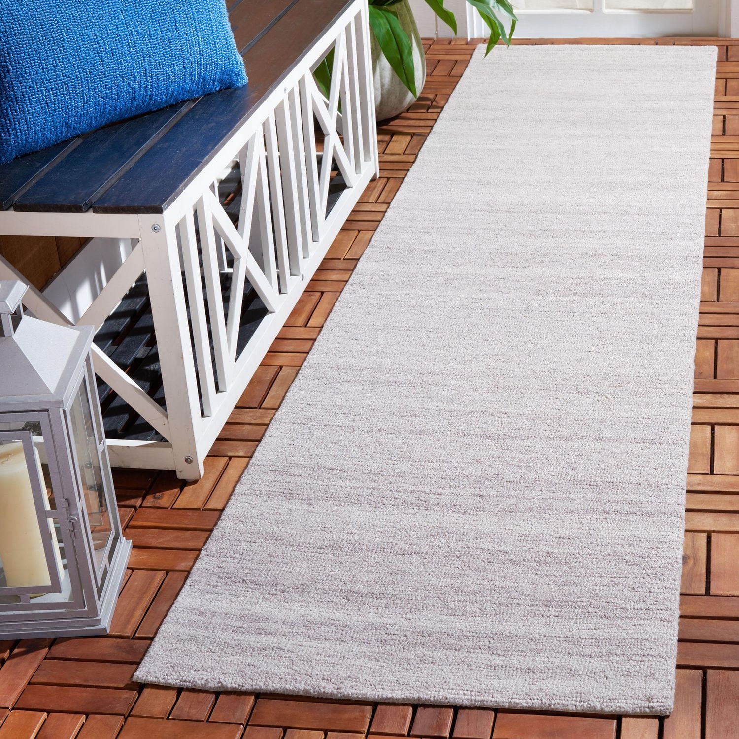 SAFAVIEH Outdoor Micro-Loop Garrett Solid Indoor/Outdoor Area Rug