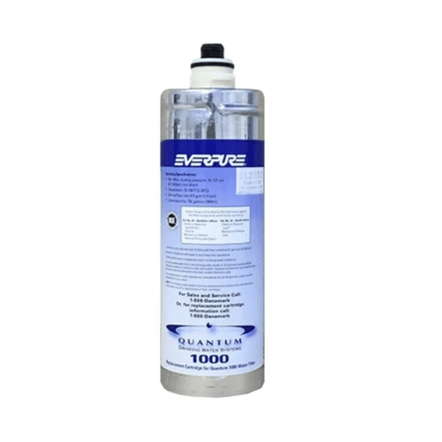 Everpure EV9279-01 Quantum 1000 (Q-1000) Cartouche de Remplacement pour Systèmes de filtration d'Eau, Présentant une Conception Cylindrique avec une Étiquette Argentée et Bleue. Certifiée aux Normes NSF/ANSI 42 et 53, Réduit le Chlore, les Particules, les Kystes et le Plomb. Conçue pour la Tête QH3, Elle a une Capacité de 750 gallons, un Débit Maximal de 0,5 Gallon par minute et un design de filtration