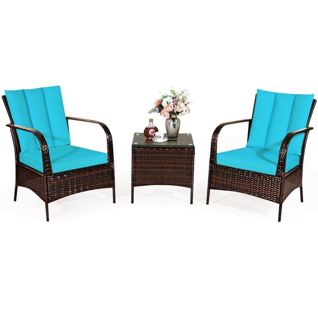 Gymax Ensemble de Conversation en Rotin pour Patio 3 Pcs, Ensemble de Meubles d'Extérieur avec Coussins turquoise, Comprenant Deux Chaises en Rotin avec Dossiers Ergonomiques et Accoudoirs Courbés, et une table Basse Carrée avec Dessus en Verre Trempé. l'Ensemble Est Fait de Rotin PE durable et d'Un Cadre en Métal Robuste, Convient aux Espaces Extérieurs comme les patios, Balcons et Jardins. Comprend des Housses de Coussin Amovibles à Fermeture Éclair pour un Nettoyage Facile.