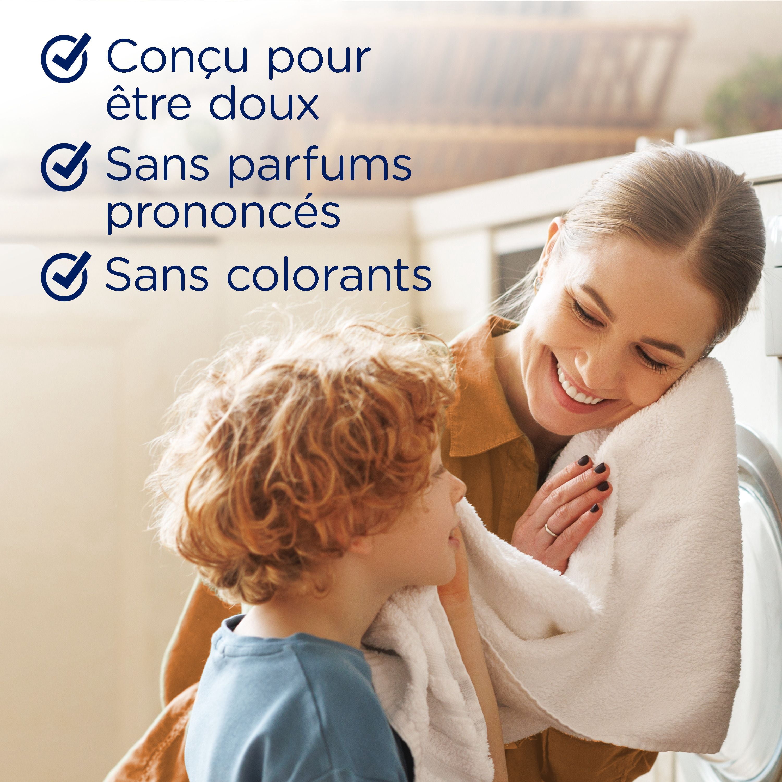 Perles rehausse-parfum pour lessive Downy Léger, parfum Fleur d’oranger, perles pour les tissus et la lessive, conçues pour être douces avec une légère bouffée de parfum, sans parfums prononcés