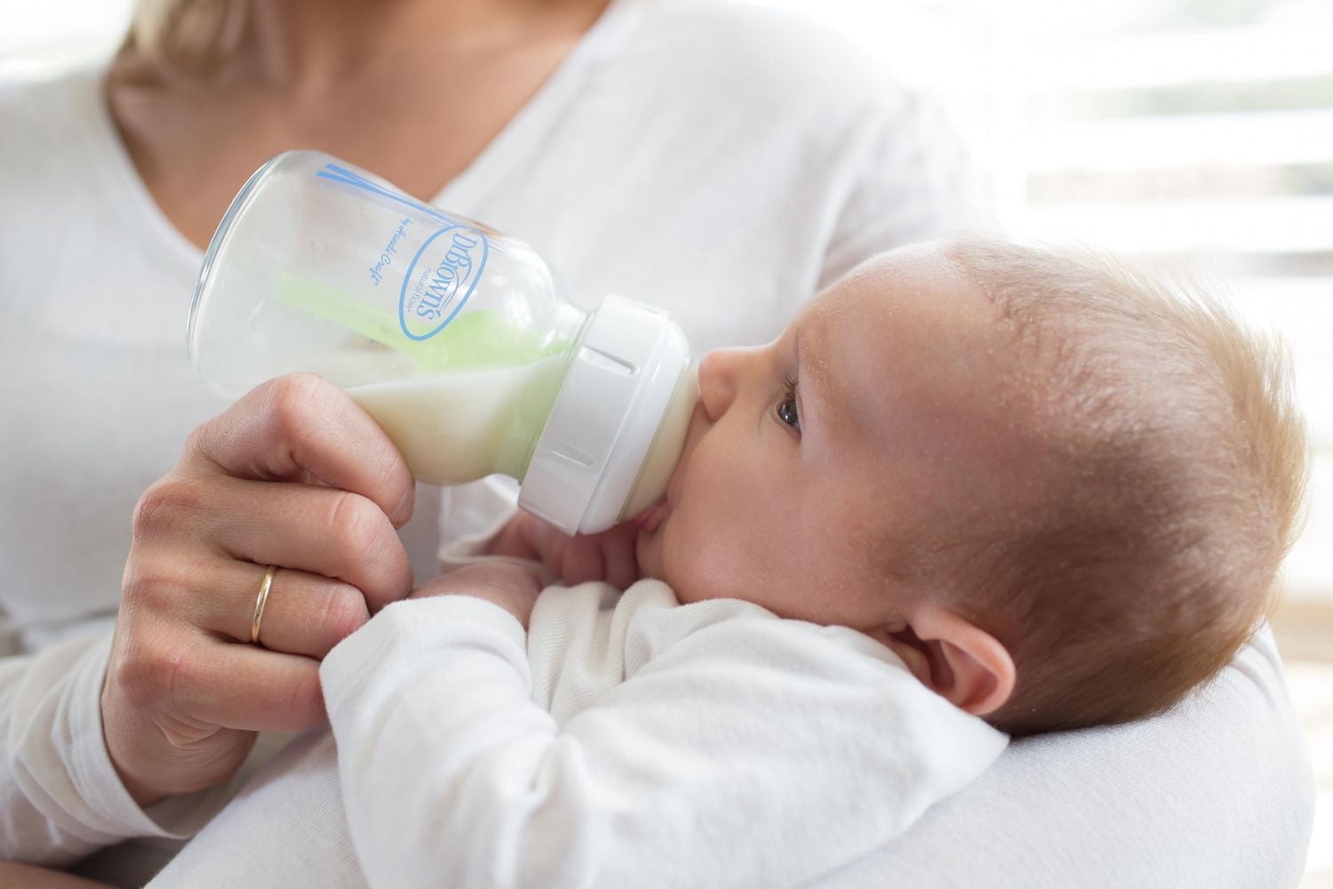 Dr. Brown's Natural Flow Anti-Colic Options+ Wide-Neck Glass Baby Bottle mL, with Level 1 Slow Flow Nipple, 0m+