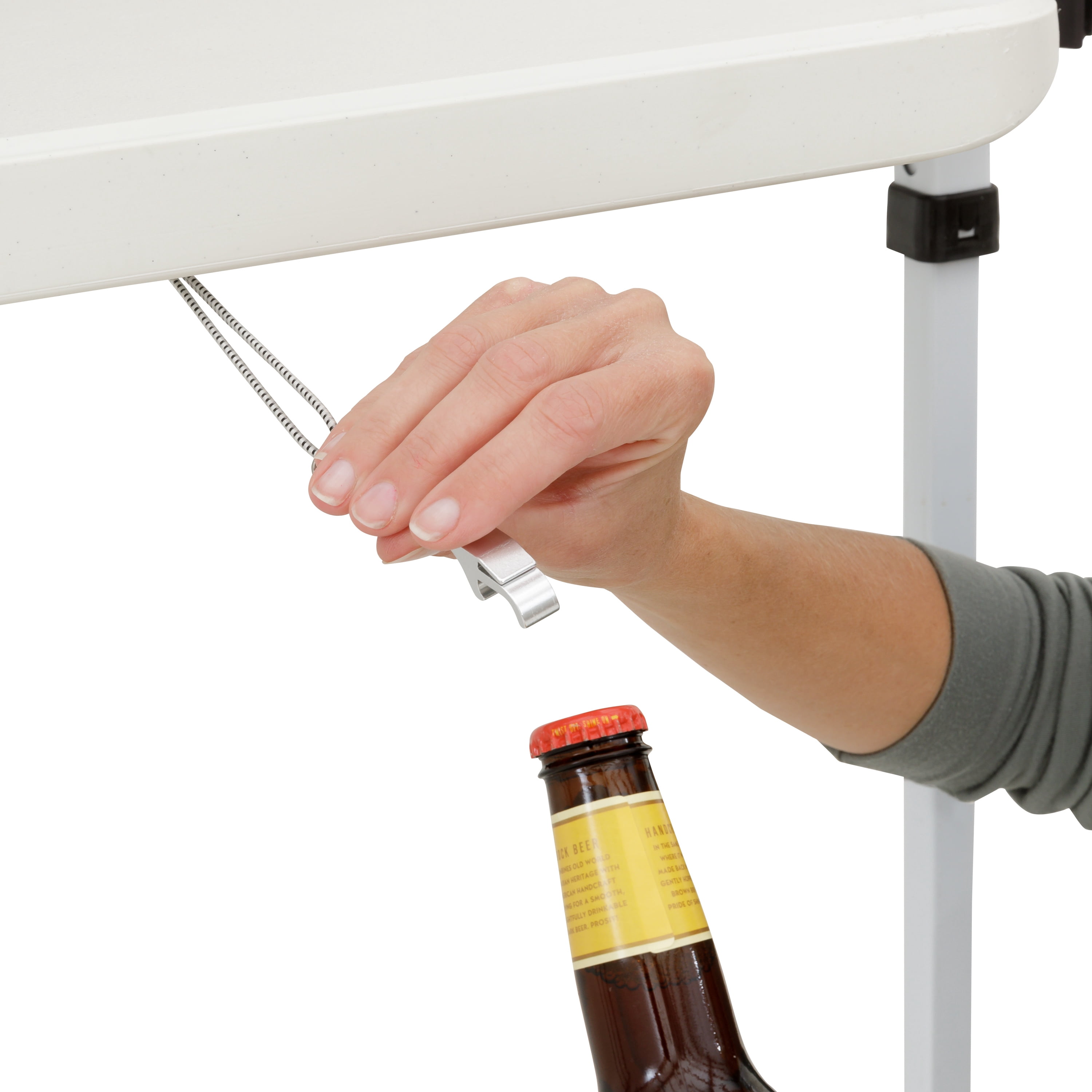 Table extensible de 8 pieds Ozark Trail, blanche, 92,5 po x 12 po x 39 po (H), table latérale pour auvent extérieure pour hayon avec décapsuleur, auvent non inclus