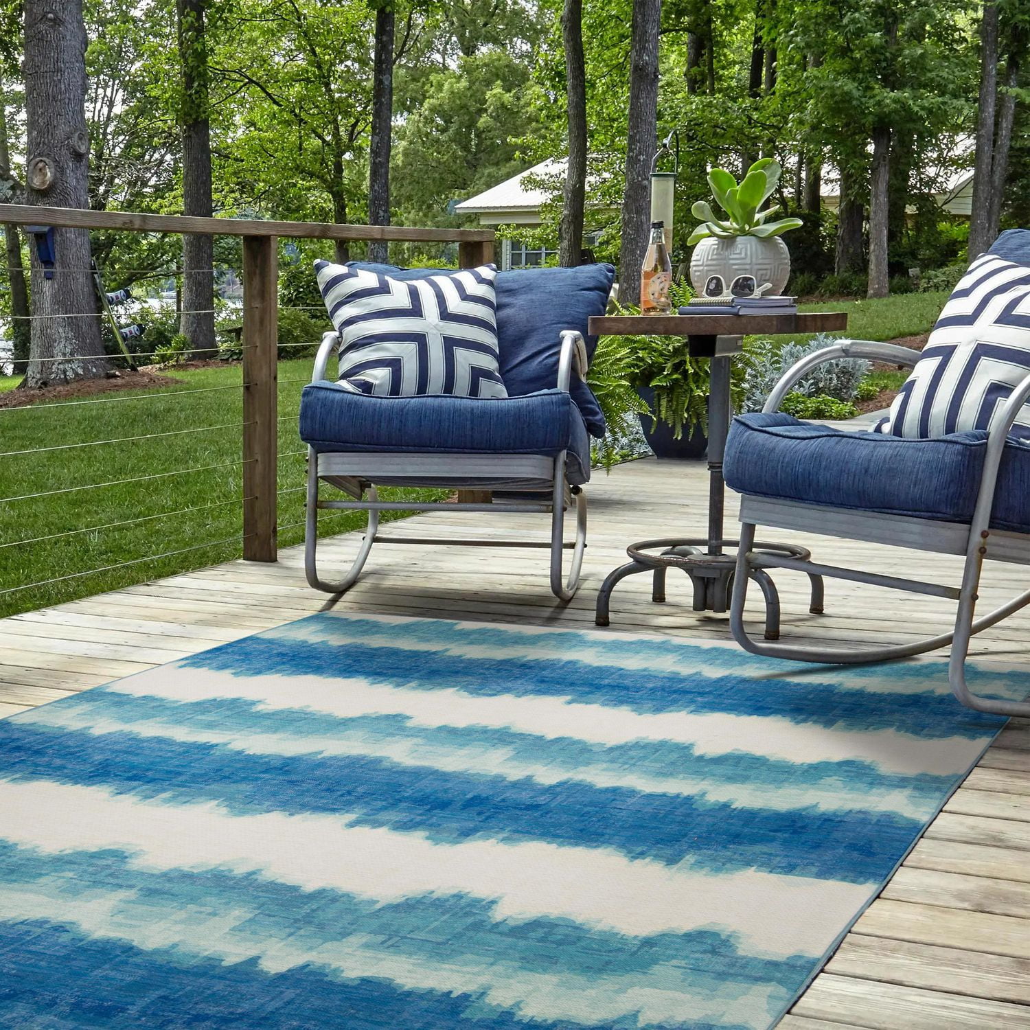 Tapis d'extérieur lavable Apopka ivoire & bleu 5 pi x7 pi