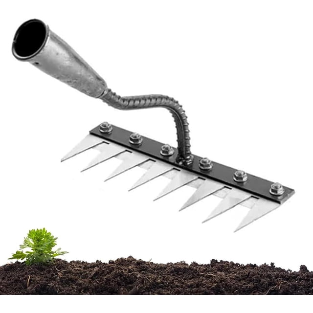 Gardenia Iron Weeding Rake Heavy Duty, Iron Rake 2.0 with 8 teeth, made of thickened steel for durability. Ideal for gardening tasks such as weeding, planting, and soil loosening. A compact garden tool suitable for outdoor gardening equipment storage.