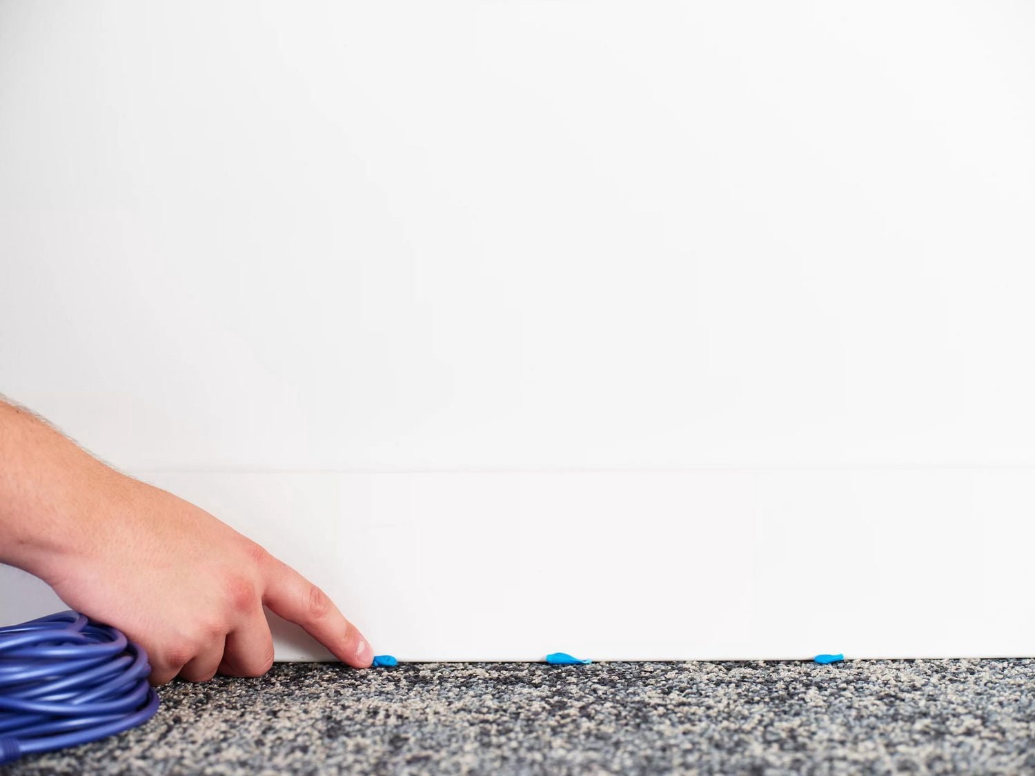 Lepage Fun-Tak Mounting Putty