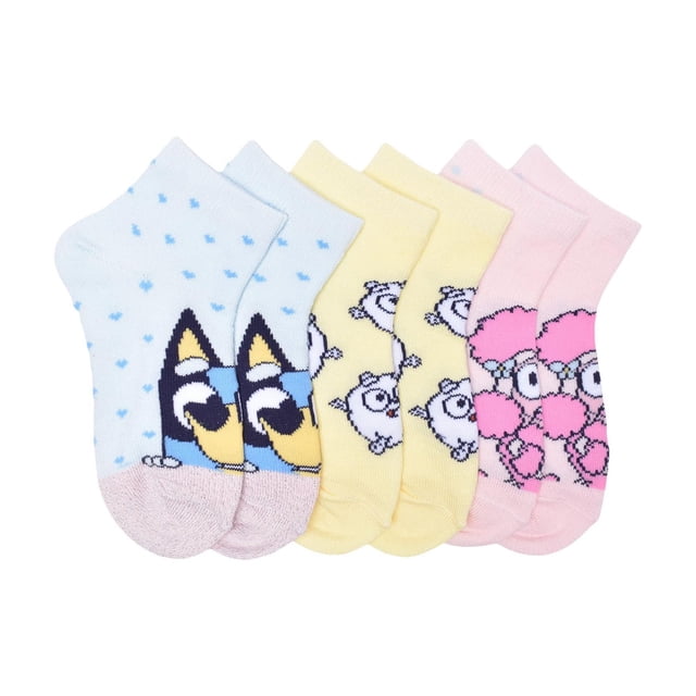 Bluey Socks 3-pack of kids’ ankle socks featuring Bluey on blue socks, fluffy white sheep on yellow socks, and pink playful characters on pink socks. Made from soft cotton blend with a snug ankle fit, machine washable and perfect for everyday fun.