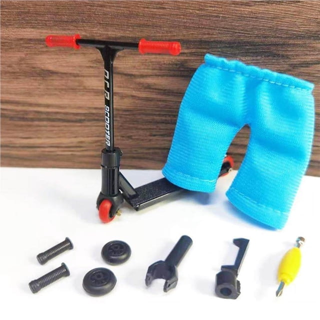 Decodeary Mini Trottinette pour Doigts en Alliage Ensemble de Modèles Mini Trottinette pour Doigts Jouet Interactif pour Doigts Nouveauté Activité Sensorielle Trottinette pour Doigts Kit de Planche à Roulettes Type1