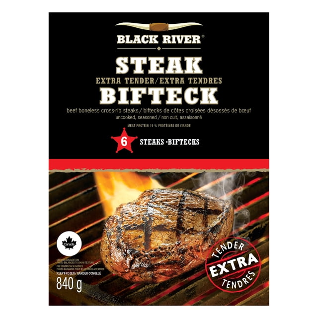 Black River Angus Steaks Pack Contenant six Steaks de Bœuf extra Tendre, Assaisonnés, Sans Os à Côtes Croisées, Non Cuits et Emballés sous Vide pour la Fraîcheur, Montré avec un Gros Plan d'Un steak Grillé avec des Marques de Charme et des Flammes sur un Gril barbecue, Pesant 840 Grammes.