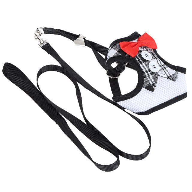 Sangle de Harnais pour Chat, Gilet pour Chat avec Laisse Ajustable en Tissu durable. le Gilet Présente un design à Carreaux Élégant avec un Nœud Rouge et des accents de Boutons, Assorti à une Laisse Noire Ajustable. le Harnais Est Respirant avec des Bords en Maille Douce pour le Confort et un Nettoyage Facile. Comprend un Harnais pour Chat et une Laisse.