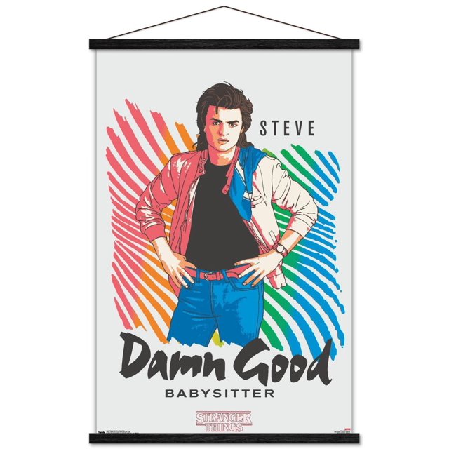 Netflix Stranger Things : Saison 2 - Affiche Murale de Babysitter, 14,725 Po x 22,375 Po, Représentant une illustration Graphique de Steve Portant une Veste Rouge, une Chemise Noire et des jeans Bleus avec un Tissu Bleu sur l'Épaule, Posé avec les Mains sur les Hanches sur un Fond Rayé Multicolore vibrant, Présentant le Texte « Steve » et « Putain de Bonne Babysitter », Imprimé sur du Papier Affiche Lustré, Convient pour Décorer des Chambres, des Dortoirs Ou des Bureaux