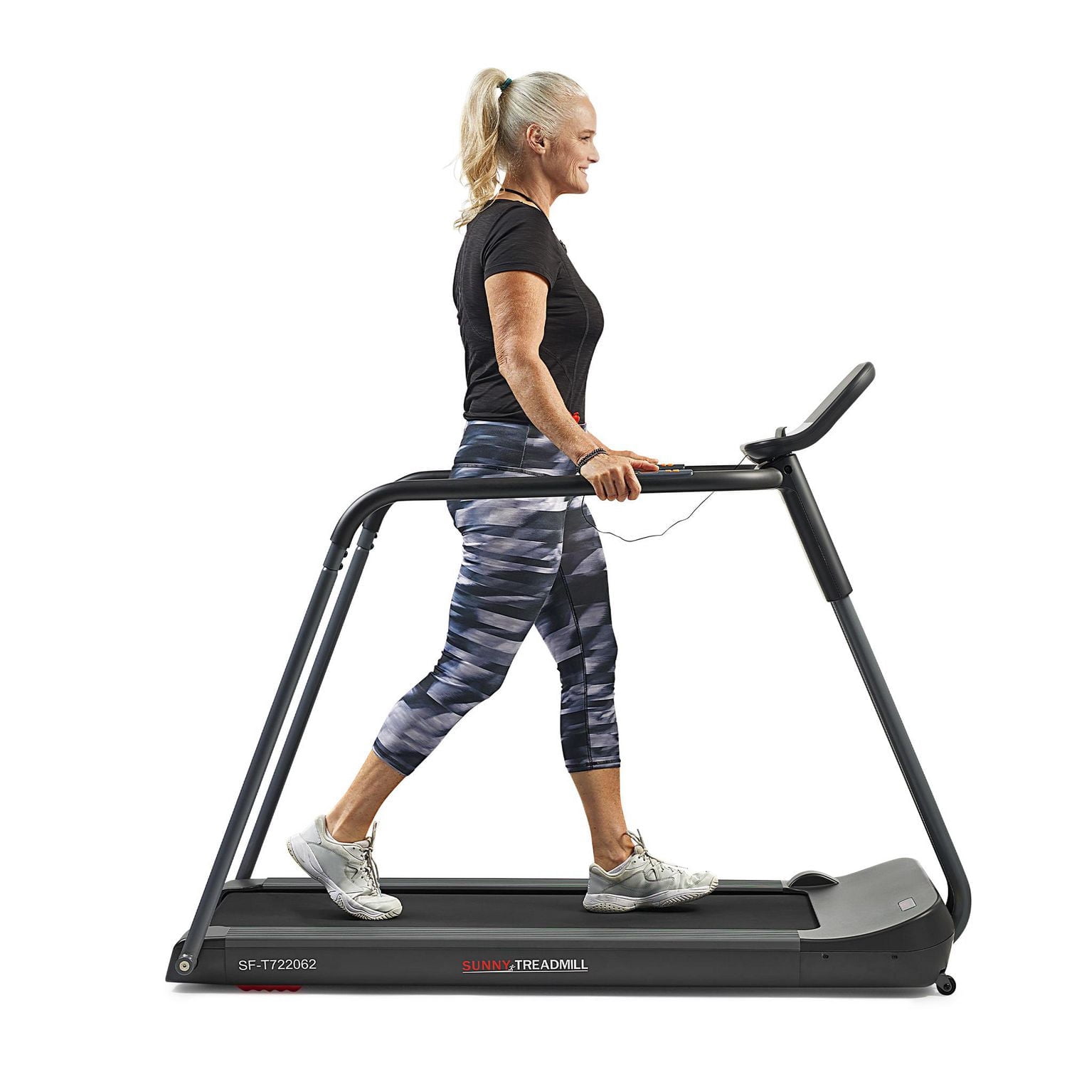 Sunny Health & Fitness Endurance Cardio Running Walking Treadmill avec des rampes de sécurité prolongées, faible impact, plateau large et bas, sûr pour la récupération et connectivité Bluetooth amélio