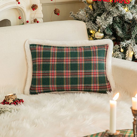 ZZkhGO Housse de Coussin de Noël Classique, Étui de Coussin Brodé pour les Fêtes, Taie d'Oreiller en Flanelle pour Canapé et Lit