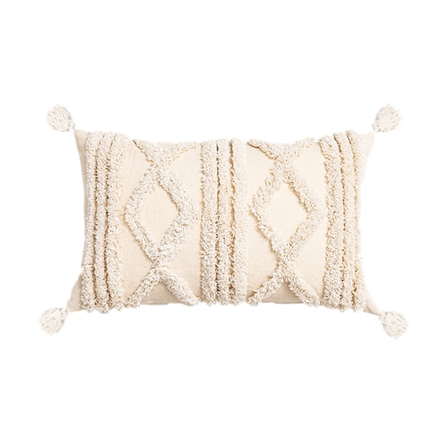 Décoratives Housses de Coussins Housse de Coussin à Franges pour la Maison 30x50 cm. Cette Housse de Coussin en Coton Couleur Crème Présente un Motif Géométrique Tufté à l'Avant avec des Franges aux Quatre Coins. le Dos Est beige Uni, et Comprend une Fermeture Éclair invisible pour un Retrait Facile. Idéal pour une Déco Bohème, Tribale Ou de Ferme, Convient à un insert de Coussin 30x50 cm (11,81x19,69 Po), Non Inclus. Convient pour une Utilisation sur Canapés, Lits, Chaises Ou patios.