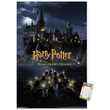Trends International Harry Potter et la Pierre du Sorcier - Château Affiche Murale en une Feuille, 22,375 Po x 34 Po, Ensemble Affiche de Qualité Supérieure et Montage
