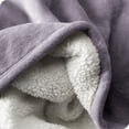 thumbnail image 4 of Bare Home Couverture de Lit en Sherpa Pelucheuse - Duveteuse et Douce - Réversible - Légère - Lit Simple/simple TG, Violet Poussiéreux, 4 of 7