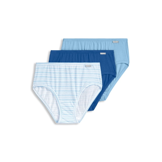 Jockey Culotte Hipster Elance pour Femmes - Lot de 3 Comprenant Trois Culottes Hipster à Taille Mi-Haute, Couvrance Totale, en Coton Peigné 100 % Filé à l'Anneau pour une Sensation Douce et Respirante. l'Ensemble Comprend une Culotte Bleu Pâle à Rayures, une Culotte Bleu Uni et une Culotte Bleu Pâle Uni. Chaque Culotte a une Ceinture et des Ouvertures de Jambe Recouvertes de Tissu Doux pour un Confort Accru, avec une Gousset 100 % Coton. Convient pour Lavage et Séchage à la machine.