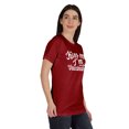 thumbnail image 2 of Inkmeso Embrasse-Moi Je Suis Vaccinée T-shirt Drôle Pro-Vaccin à Col Rond pour Femmes-RC, 2 of 8