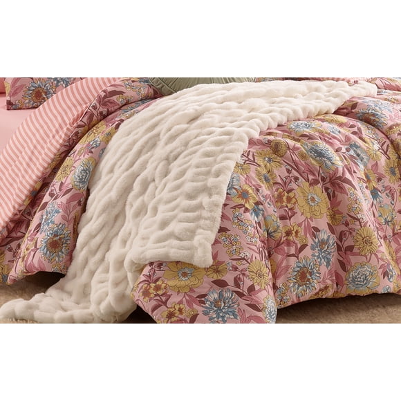 Mainstays 50x70 Ruched Throw, White.