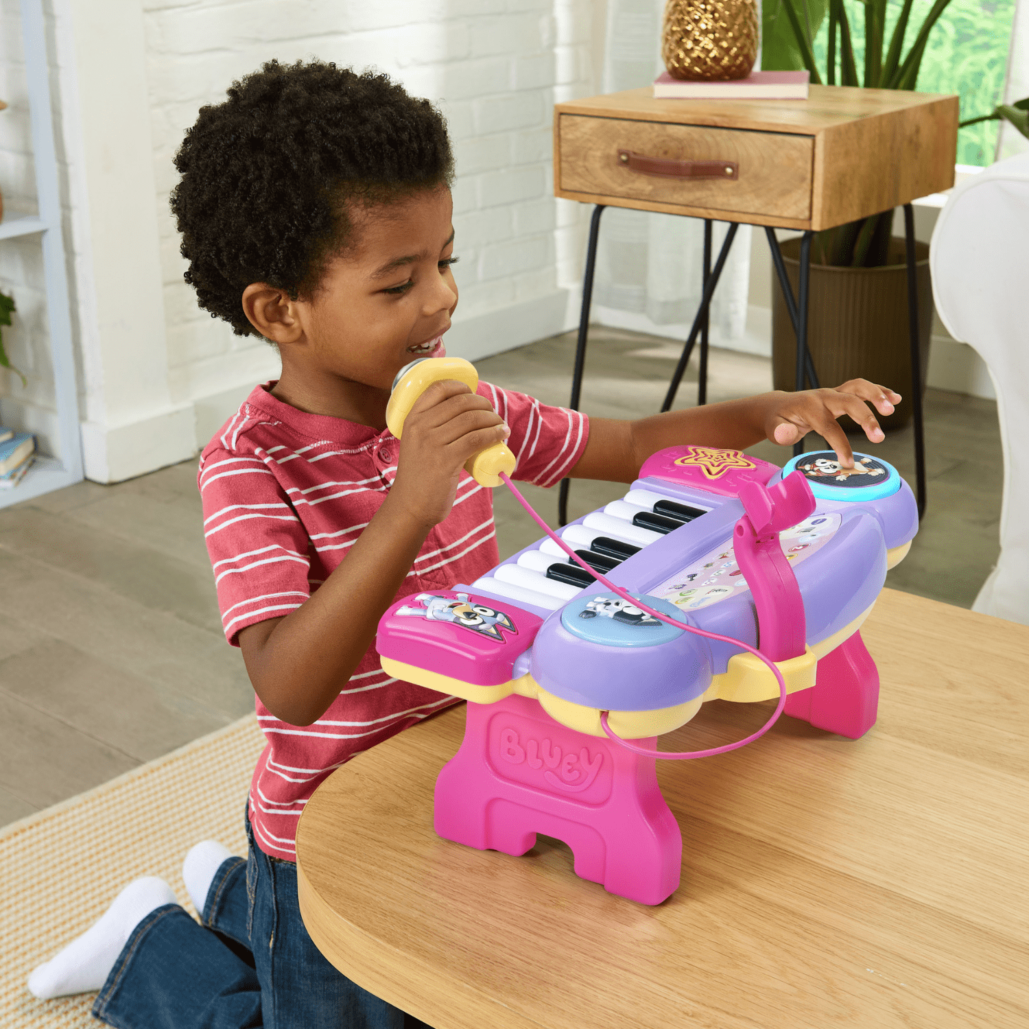 VTech Bluey Super piano DJ avec microphone pour les enfants - Version Française, 3+ Ans