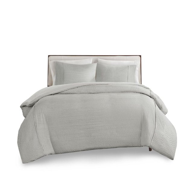 Apollo Ensemble de Housse de Couette Surdimensionnée à Rayures Seersucker 3 Pcs en Gris pour Lit avec Tête de Lit Rembourrée, Comprenant une Housse de Couette en Tissu Seersucker Texturé à Rayures avec 4 Attaches d'Angle et Fermeture à Bouton Dissimulé, Deux Taies d'Oreiller standard Assorties, et un Dessous en Microfibre Douce pour Plus de Confort, Idéal pour une Atmosphère de Chambre Relaxante.