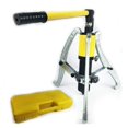 thumbnail image 1 of Puller Hydraulic 15 Ton Hydraulic Power Device Wheel Hub Puller Extractor Set Bearing Puller Tool Kit (300 Mm) ,Durable Material, 1 of 5