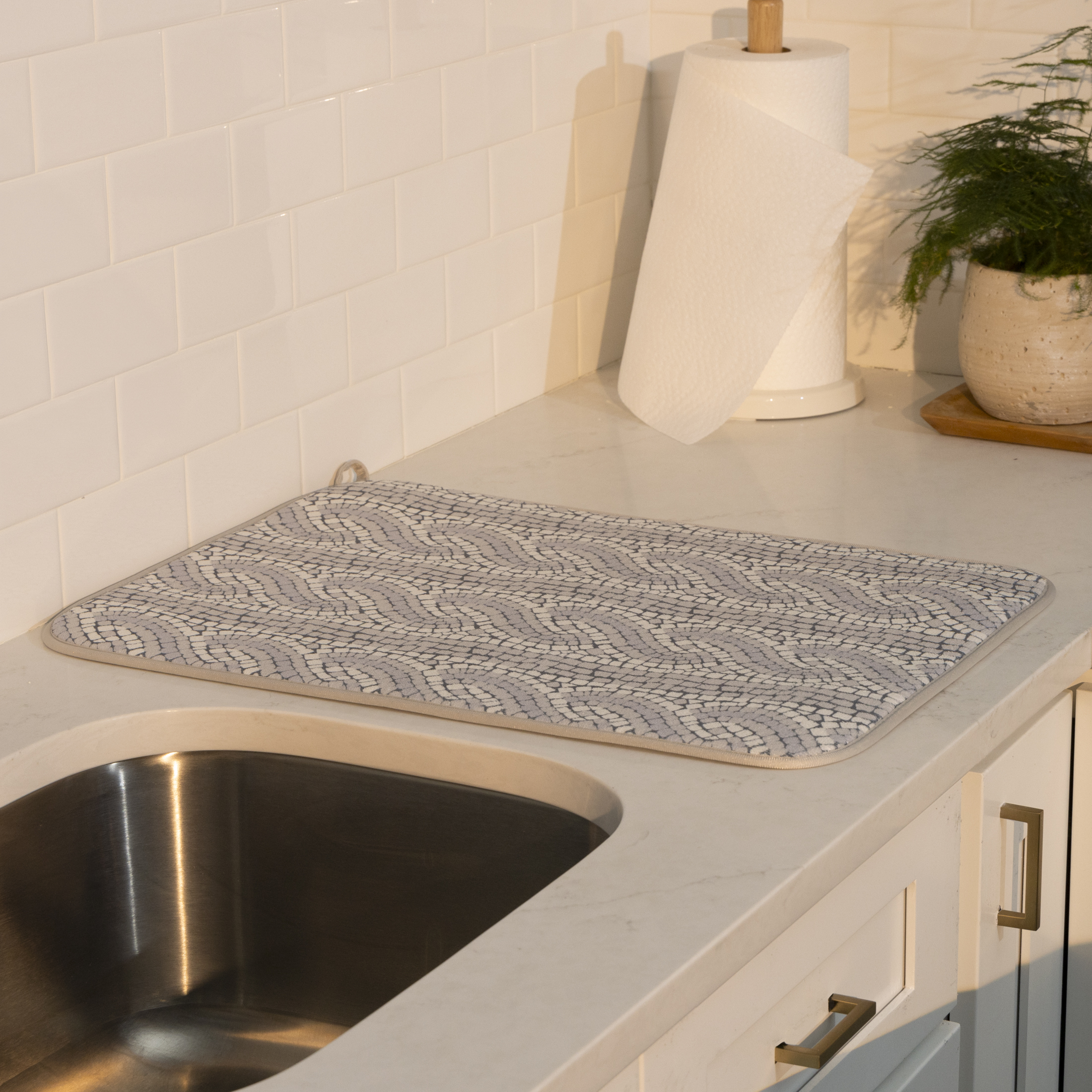 Thyme & Table Dish Drying Mat Gray Mosaic Print