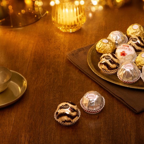 FERRERO COLLECTION GRAND ASSORTMENT Fine Assorted Chocolates and