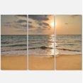 thumbnail image 2 of Design Art - Plage de Sable Tropical Sombre au Coucher du Soleil, 2 of 3
