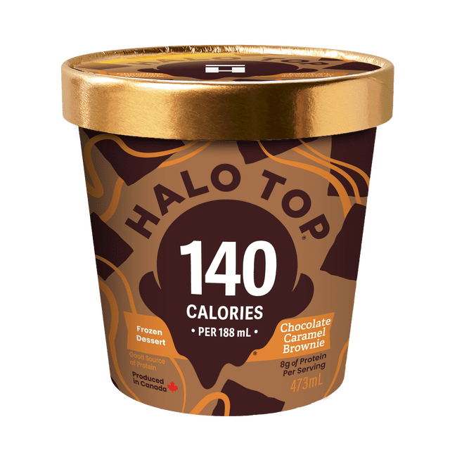 HT Choco CARM BROWNIE Halo Top Chocolat caramel BROWNIE dessert Glacé Pinte avec 140 calories par 188 ml et 8 Grammes de Protéines par Portion, Contenant de 473 ml dans un Emballage Brun et Or, Produit au Canada, Convient comme Friandise de Crème Glacée Protéinée Faible en calories.
