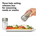 thumbnail image 5 of OXO Good Grips Salière et Poivrière en Verre Réglables, Ensemble de 3,5 oz, Chacune, Transparent, 5 of 5
