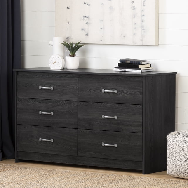 South Shore Tassio Commode à 6 Tiroirs pour Adulte, Fini Chêne Gris, avec six Grands Tiroirs et Poignées en Métal, Posée sur un Plancher de Bois Clair contre un Mur en Chapiteau Blanc avec art Abstrait, Surmontée d'Une Plante en Pot, d'Une Horloge Blanche et de Livres, Idéale pour le Rangement des Meubles de Chambre et l'Organisation des Vêtements, du Linge de Maison Ou des Accessoires.