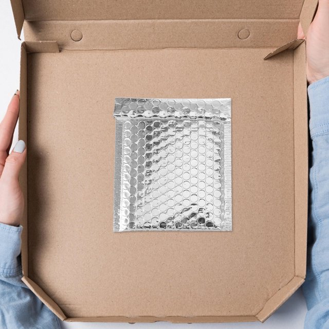 OFFIGAM 100Pcs Plated Silver Bubble Envelopes Padded Mailers Lightweight Mailing Shipping Bags