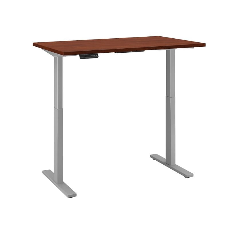 Move 60 Series Bureau Debout Réglable de 48 Po en Cerisier Hansen - Bois d'Ingénierie
