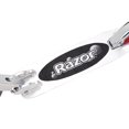 thumbnail image 4 of Razor A5 Lux Trottinette Pliable en Aluminium pour Enfants, Rouge, 4 of 5