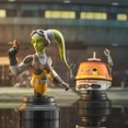 thumbnail image 2 of Gentle Giant - Star Wars Rebels - Buste d'Hera et Chopper, Lot de 2, 2 of 12