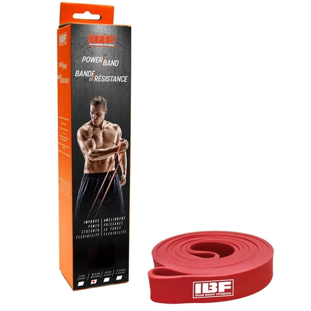 Bande de Puissance de Résistance Élevée pour le Corps en Fer IBF, une Bande d'Exercice en latex Rouge Enroulée à Côté de Son Emballage orange et Noir Mettant en Vedette un Homme Musclé Démontrant un Entraînement de Résistance, Conçue pour Améliorer la Force, la Puissance, la Flexibilité et la Mobilité.