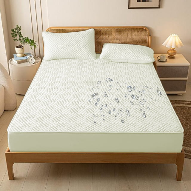 Mattress Protector, 35.4x78.7 Inches, Nonslip Bed Cover, All-Inclusive, Soft Fibre, Fitted Sheet, Pet-Resistant, Kid-Friendly, Washable, Suitable for Sleeping Naked