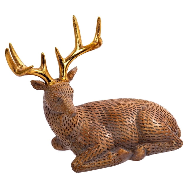 Truu Design Sculpture Décorative de Cerf Sculpté en Polyrésine Aspect Bois Représentant un Cerf Assis avec un Corps en Polyrésine Brun Texturé Sculpté et des Bois Plaqués or, Mesurant 9,5 Pouces L x 9 Pouces H x 4,5 Pouces L, Idéale pour des accents de Déco Rustique Ou Scandinave.