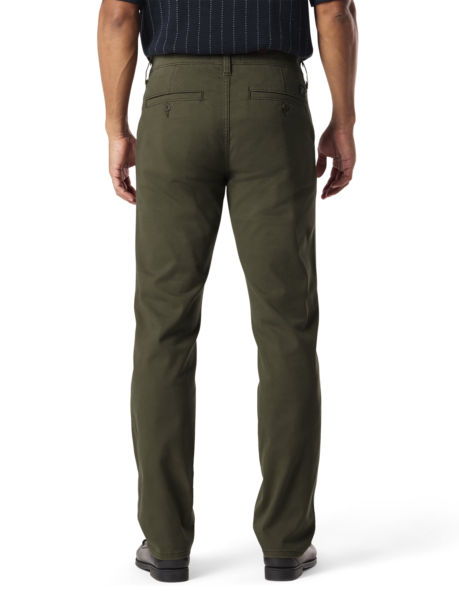 Levi Strauss Signature™ Men's Essential Straight Chinos