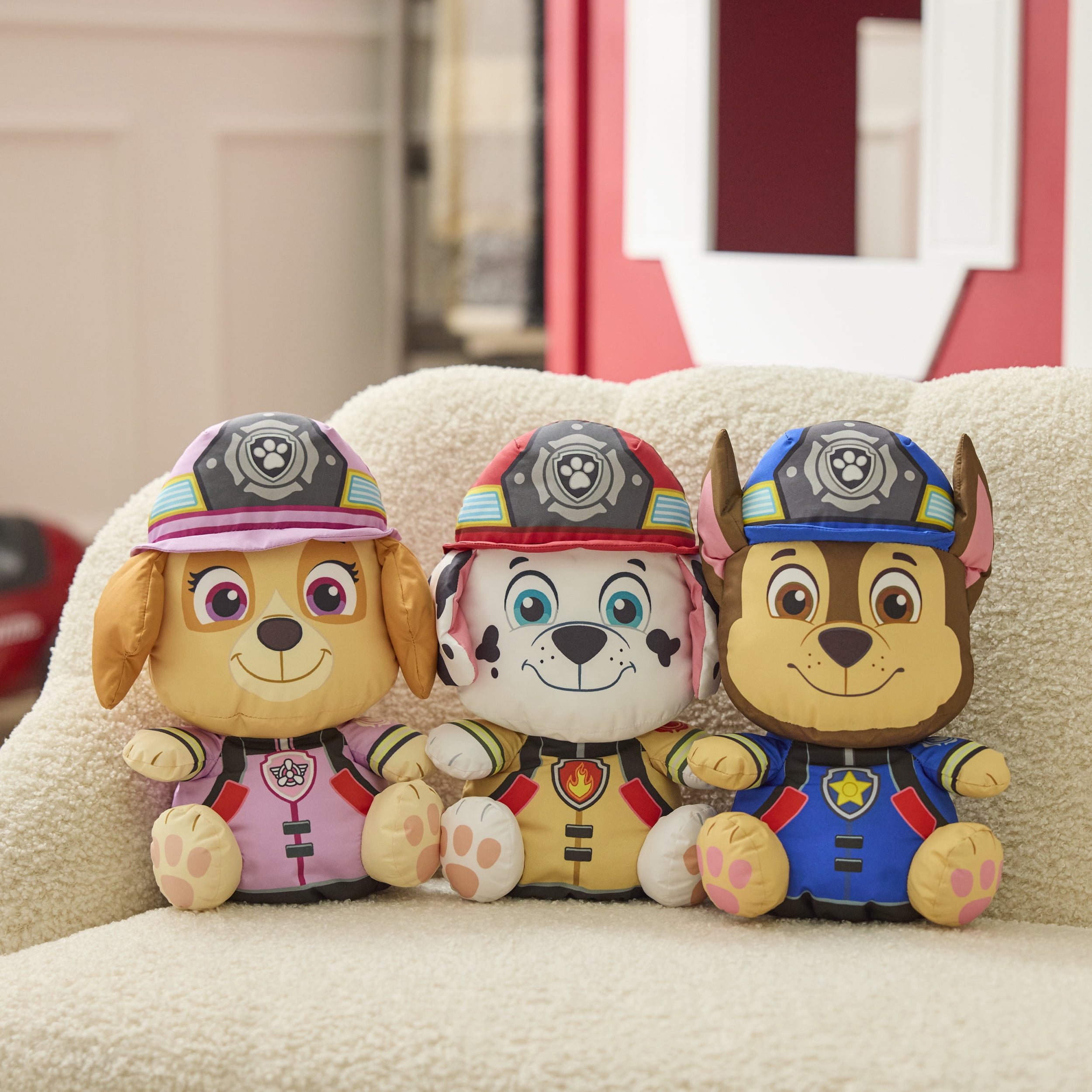 PAW Patrol, Peluche Chase pompier Swisheez, jouet officiel du célèbre dessin animé, peluche moelleuse pour enfants à partir de 3 an, 25,5 cm