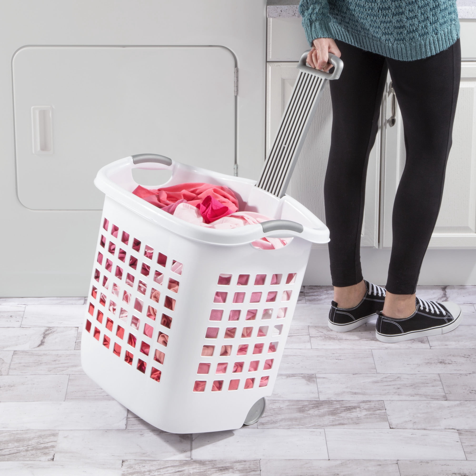 Panier sur roulettes 62L Sterilite en blanc