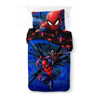 Spider-Man Kids 2-Piece Twin/Full Reversible Comforter and Pillowcase Set