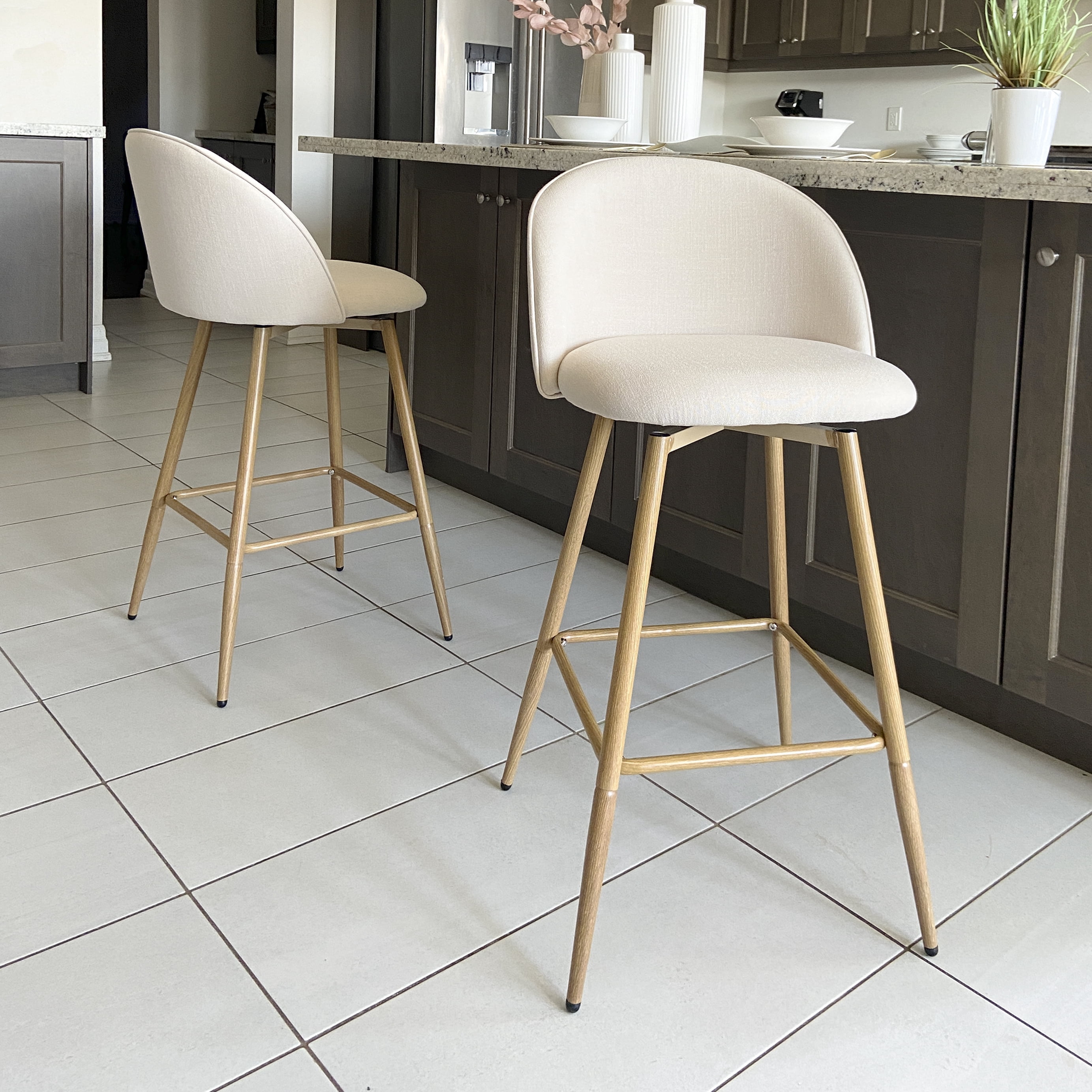 Ensemble de 2 tabourets de bar modernes Homy Casa avec revêtement en tissu et pieds en bois - Hauteur du siège : 66 cm
