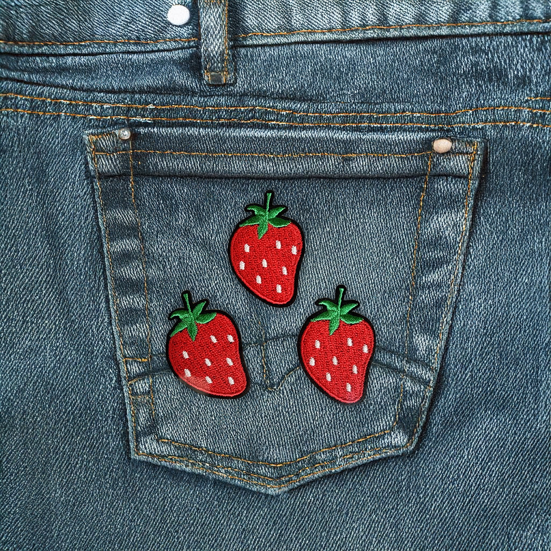 LA VOGUE Strawberry écusson brodé thermocollantes, 3 pièces - ~11.43 × 8.89 cm (4.5 × 3.5 po)