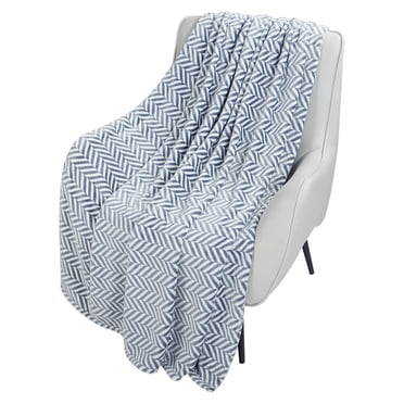HOMETRENDS Velvet Plush Throw