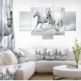 thumbnail image 1 of Chevaux Blancs Courants - Impression sur Toile d'Animal, 1 of 3