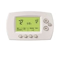 thumbnail image 2 of Honeywell TH6220 FocusPro 6000 Thermopompe Programmable 5-1-1 avec Trousse et 4 Piles AA, 2 of 4