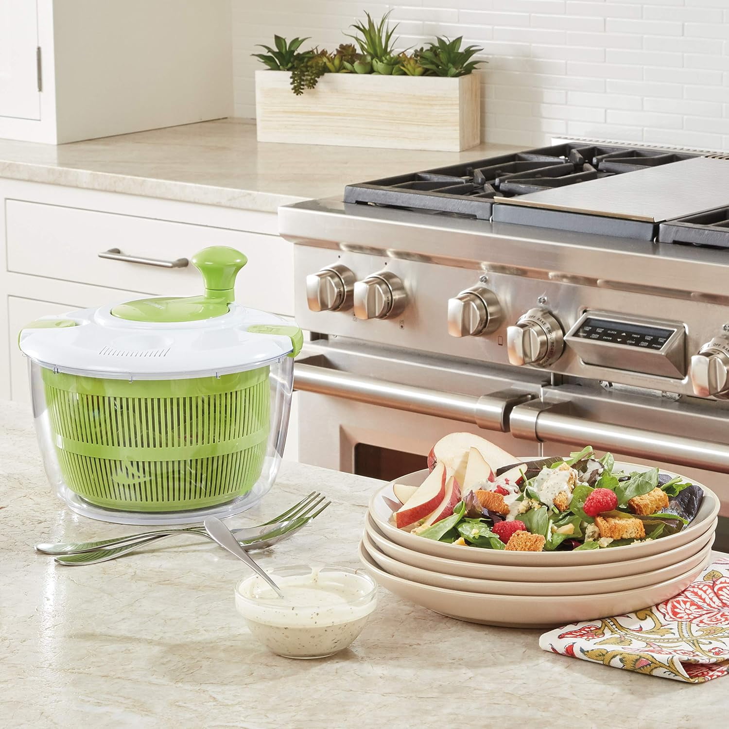 Cuisinart Salad Spinner with Easy-to-Spin Knob