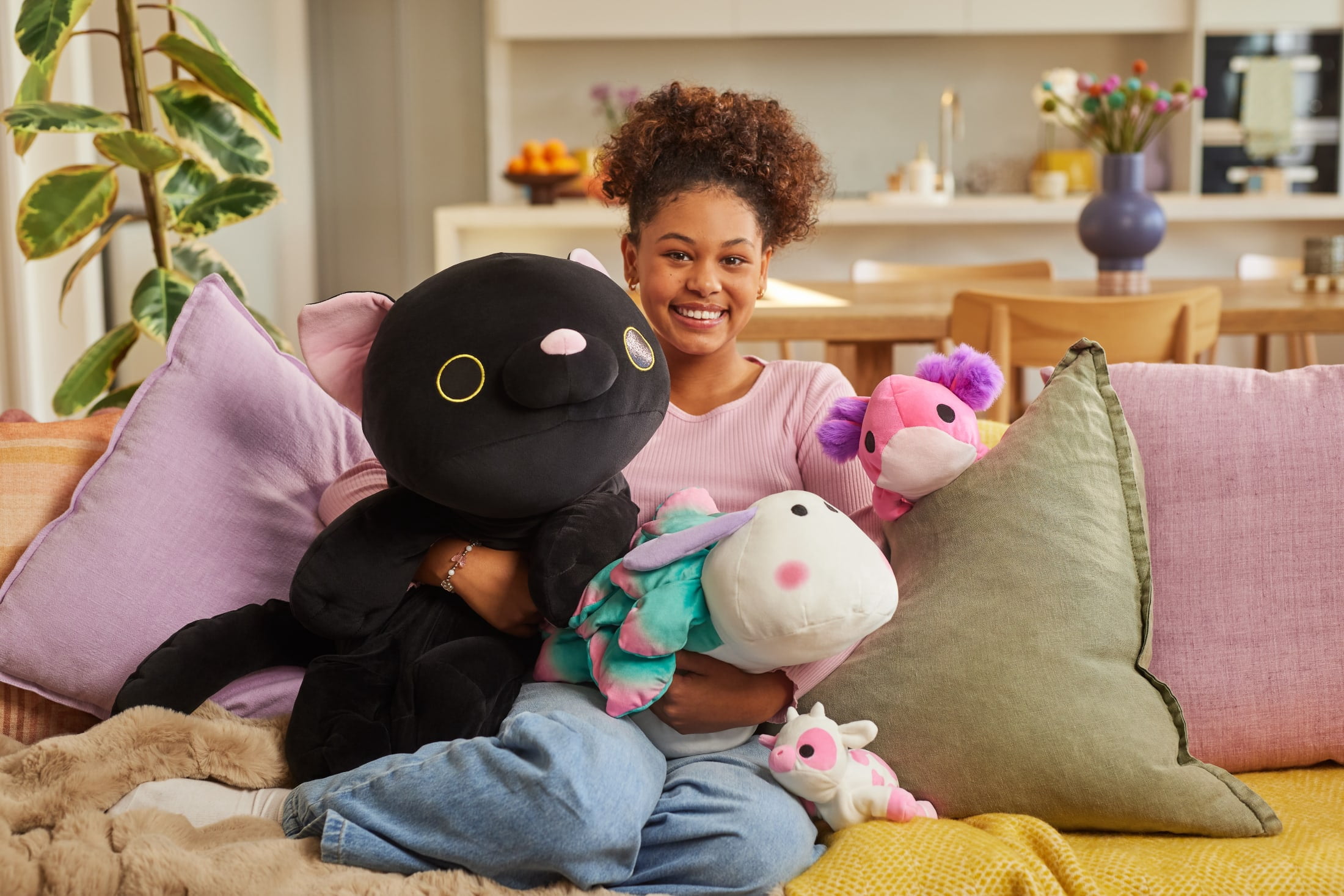 Hug A Lumps (Moyen) PETE de ZURU , Peluche lestée câline et spongieuse